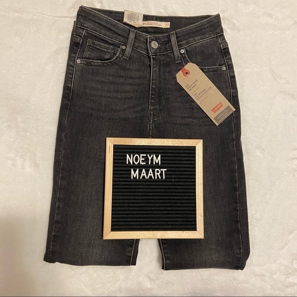 Levi's 721 high rise skinny in washed black - Picture 3 of 8